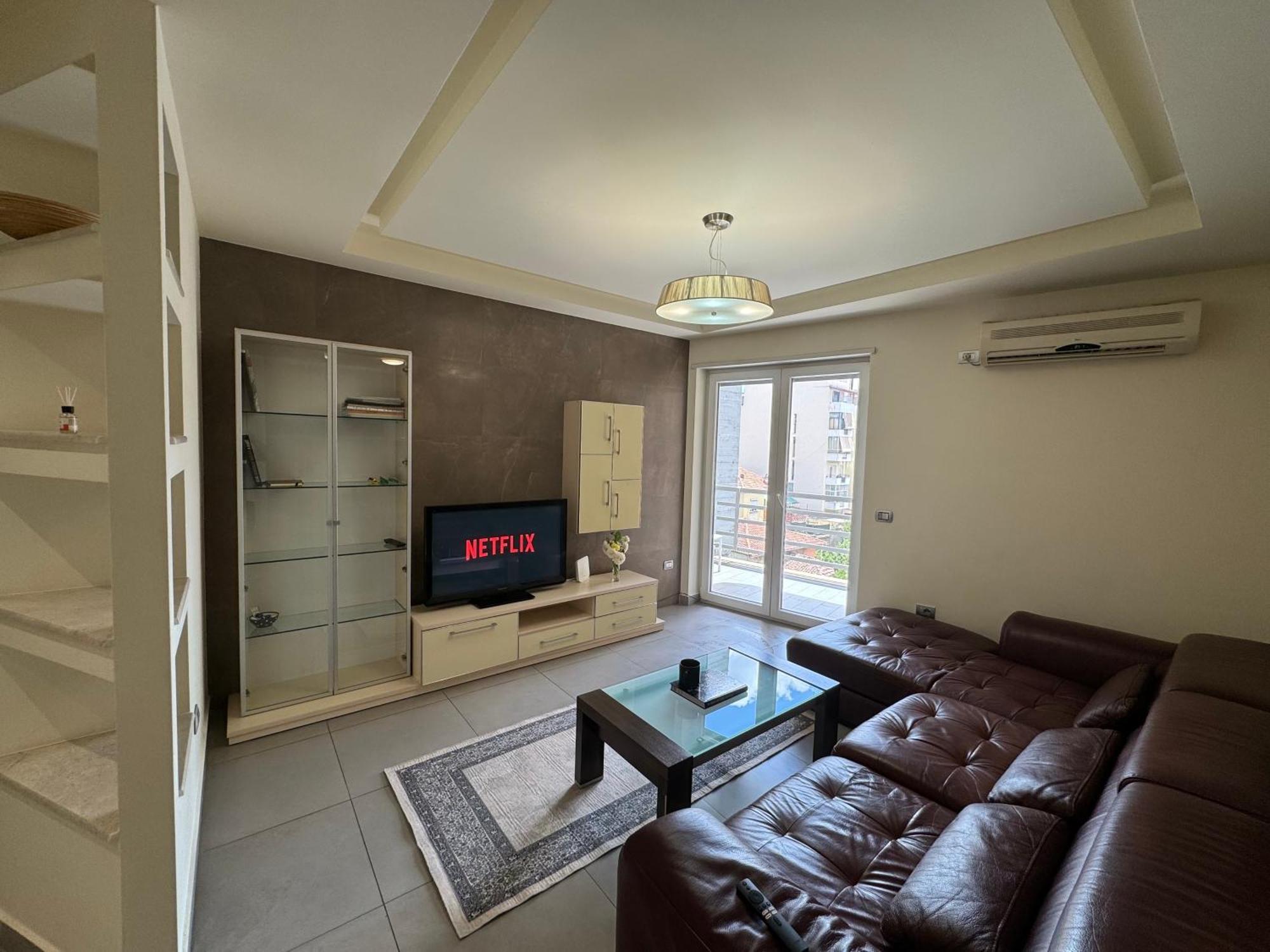 Diem Apartment Near Pazari I Ri Tirana Esterno foto